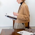 Как банкротство помогает избавиться от долгов по кредитам и налогам